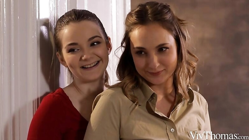 Sata Jones,Ophelia Dust,Purr Simona in Heating Up Episode 2 by VivThomas Lesbian